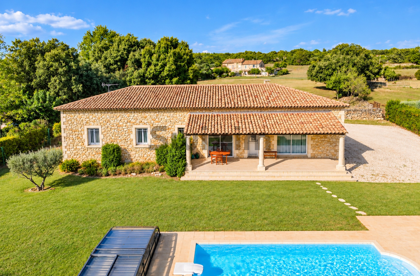 Maison 6 pièces 150 m² · à Uzès · 150 m² · 624 000 €